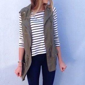 A. Moss Woman’s Olive Green Utility Vest size 2